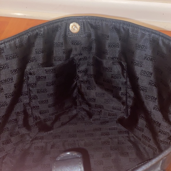 Michael Kors Black Tote Bag - Picture 6 of 6